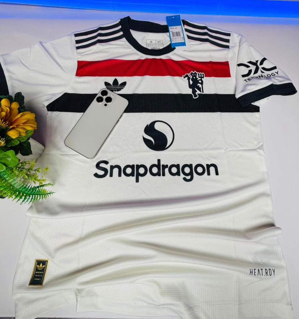 "Maillots de clubs de ⚽ – Haute qualité"